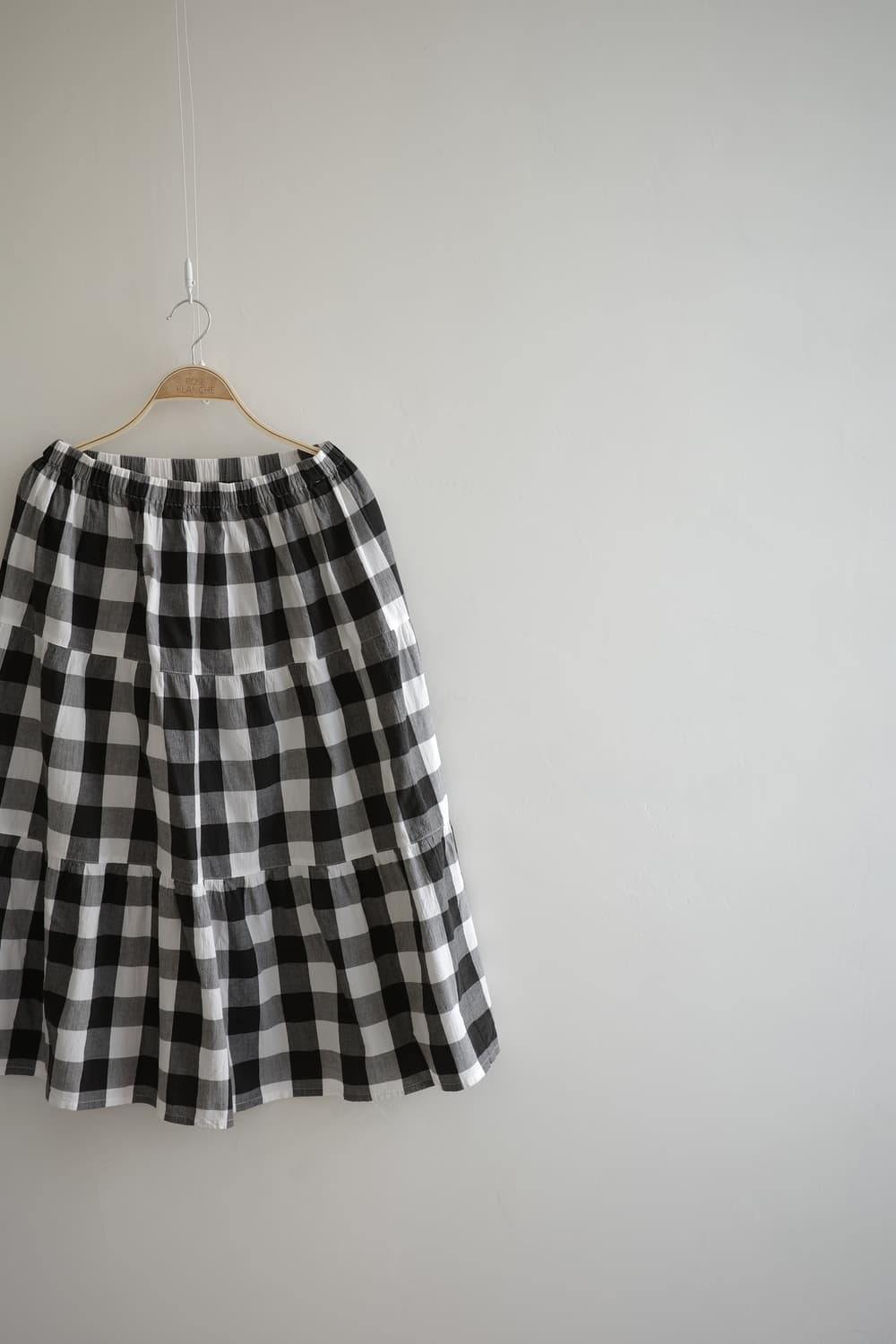 close 7  
• 블랙 화이트 체크 샤링 롱 스커트 상품이미지3