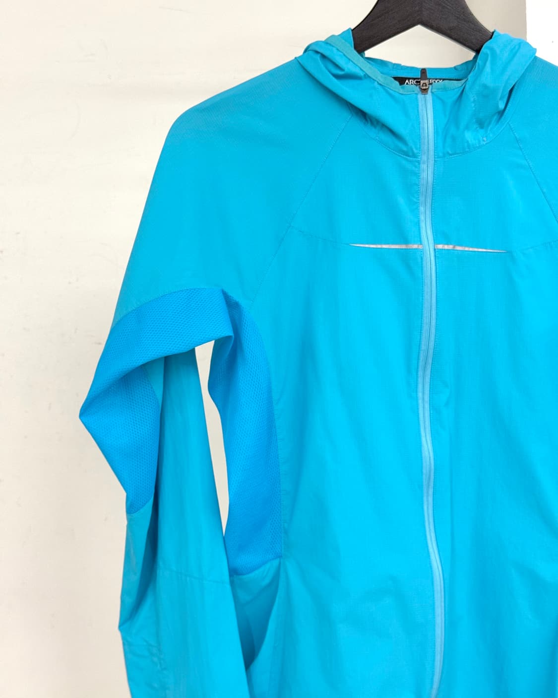 아크테릭스 블루 테크니컬 쉘 자켓 상품이미지3