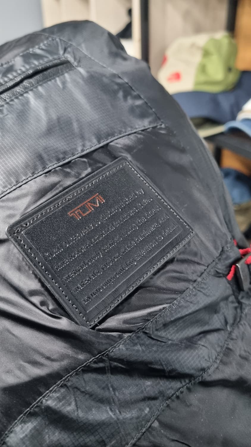 투미 구스다운 블랙 표기xxL(110~115) 상태좋아요~ 상품이미지5