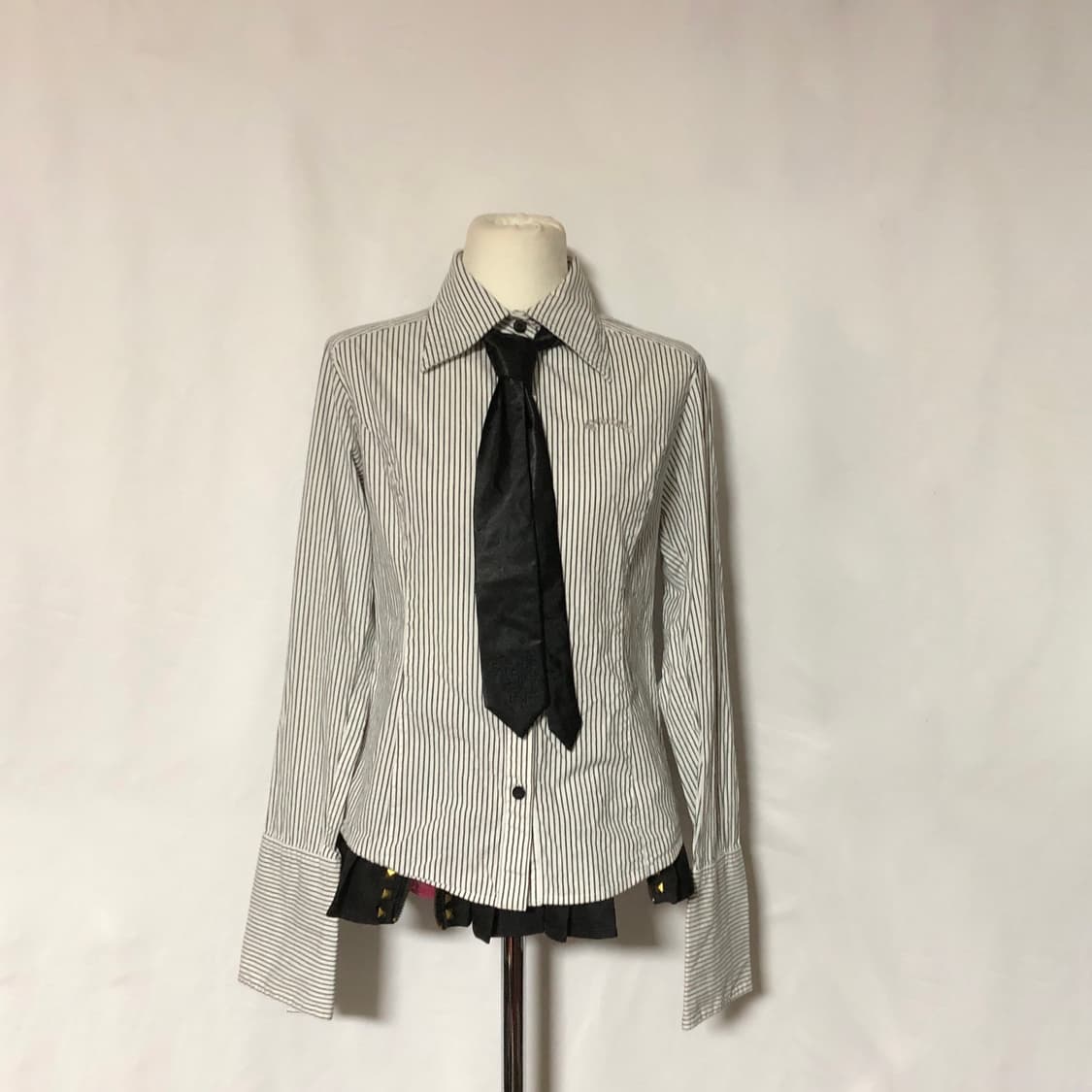 오버 커프스 스트라이프 셔츠 상품이미지4