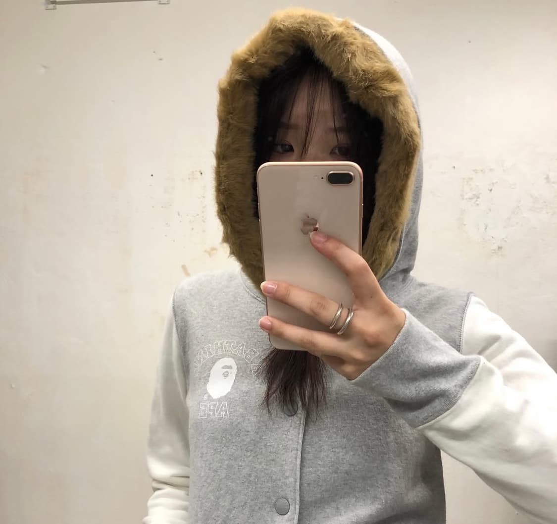 베이프 퍼 후드 자켓 울프죠 상품이미지1