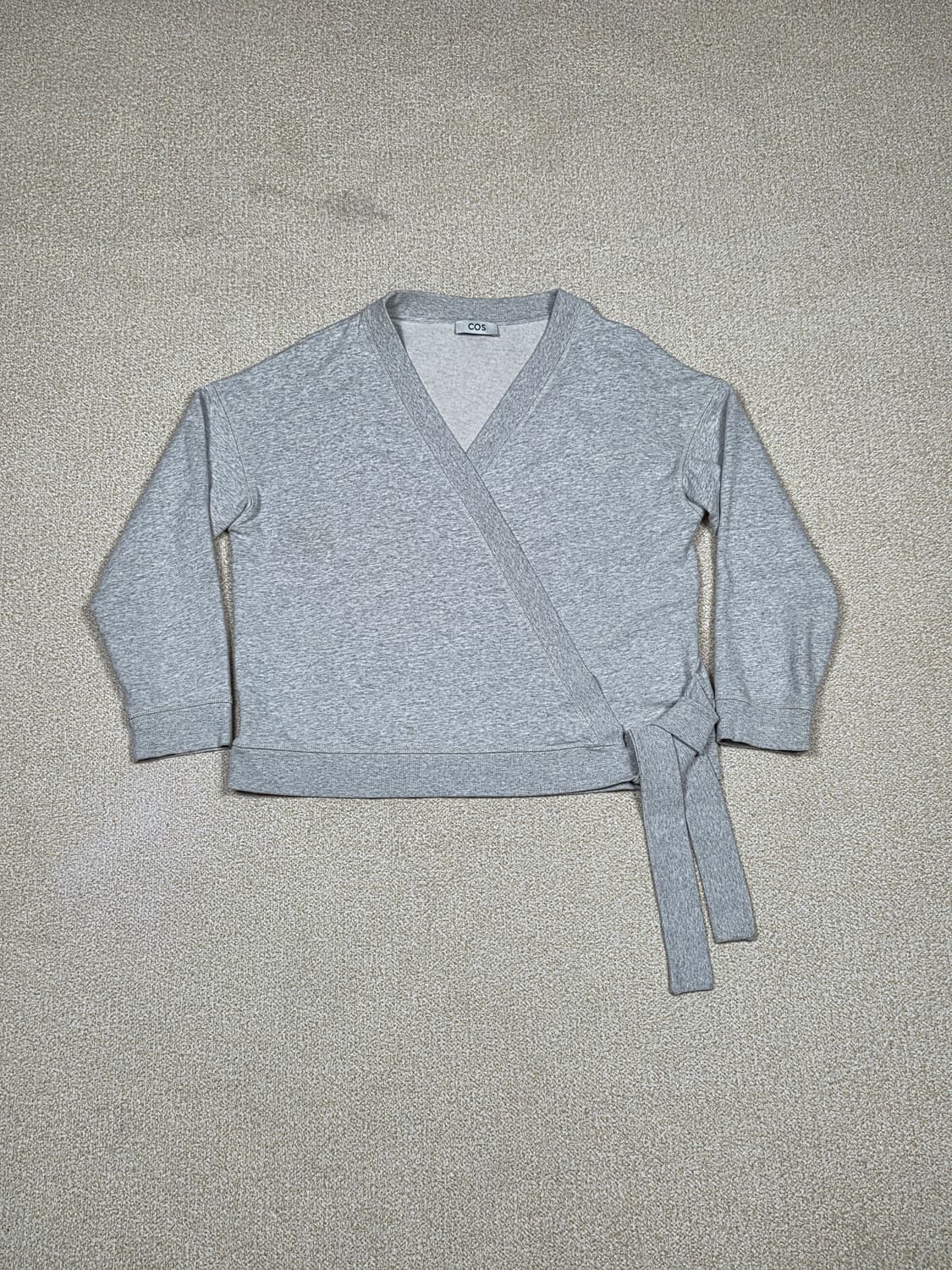 [COS] 랩 스웨트셔츠 | A00224 상품이미지1