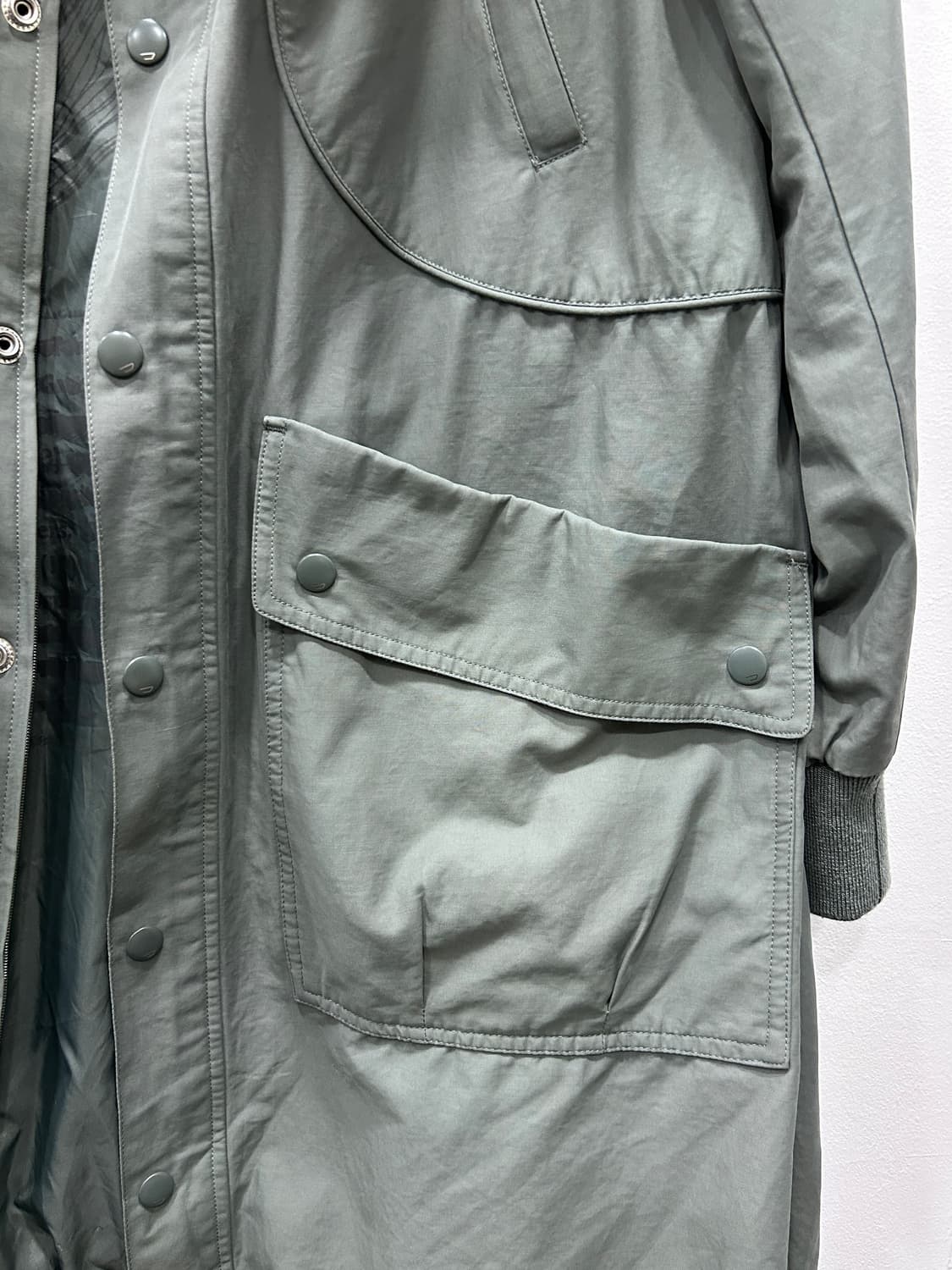 디젤 하이넥 나일론 후드 야상 코트 여성 XS 카키 상품이미지4