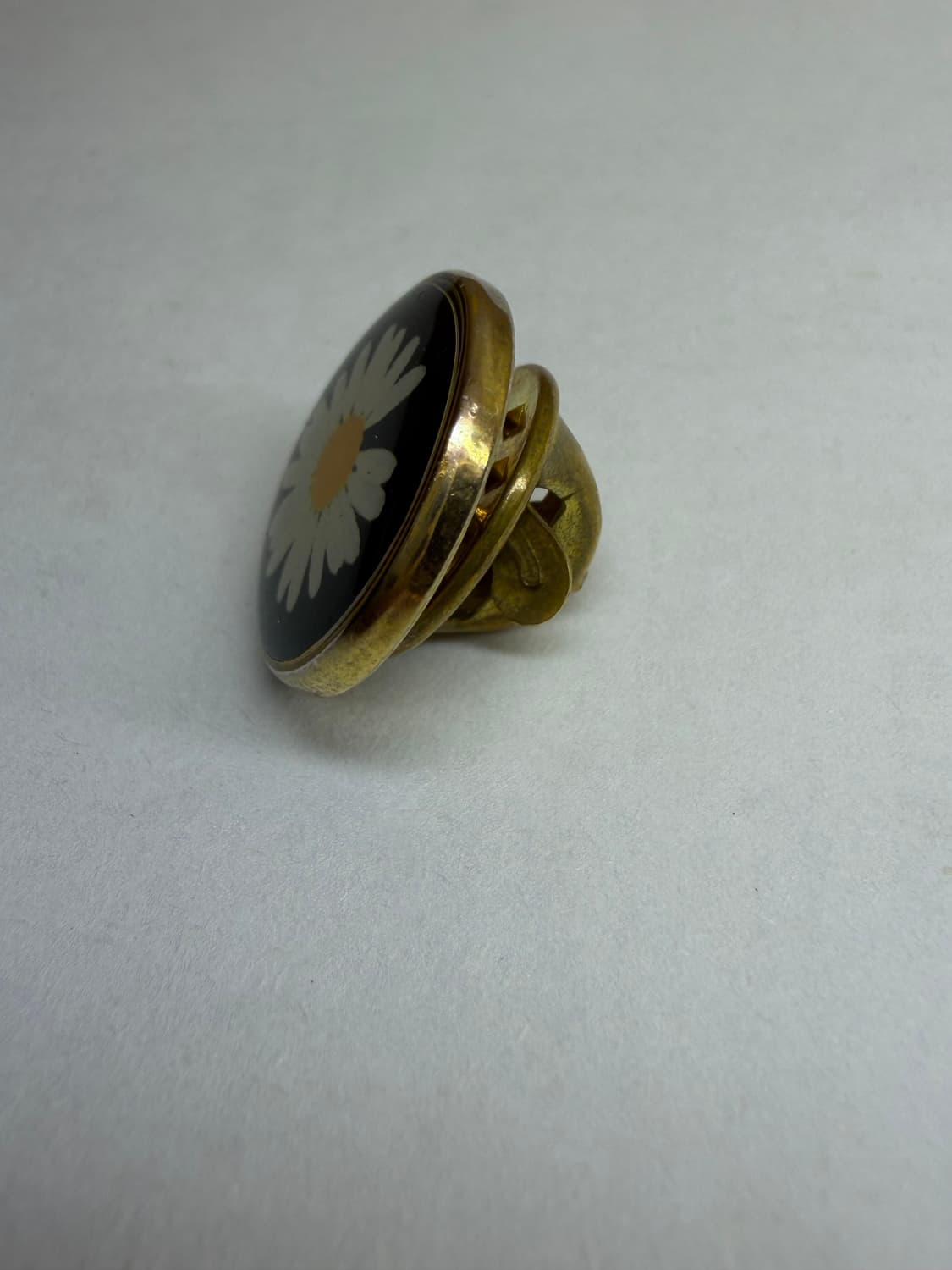 피스마이너스원 데이지 핀 뱃지 (단품) 상품이미지3