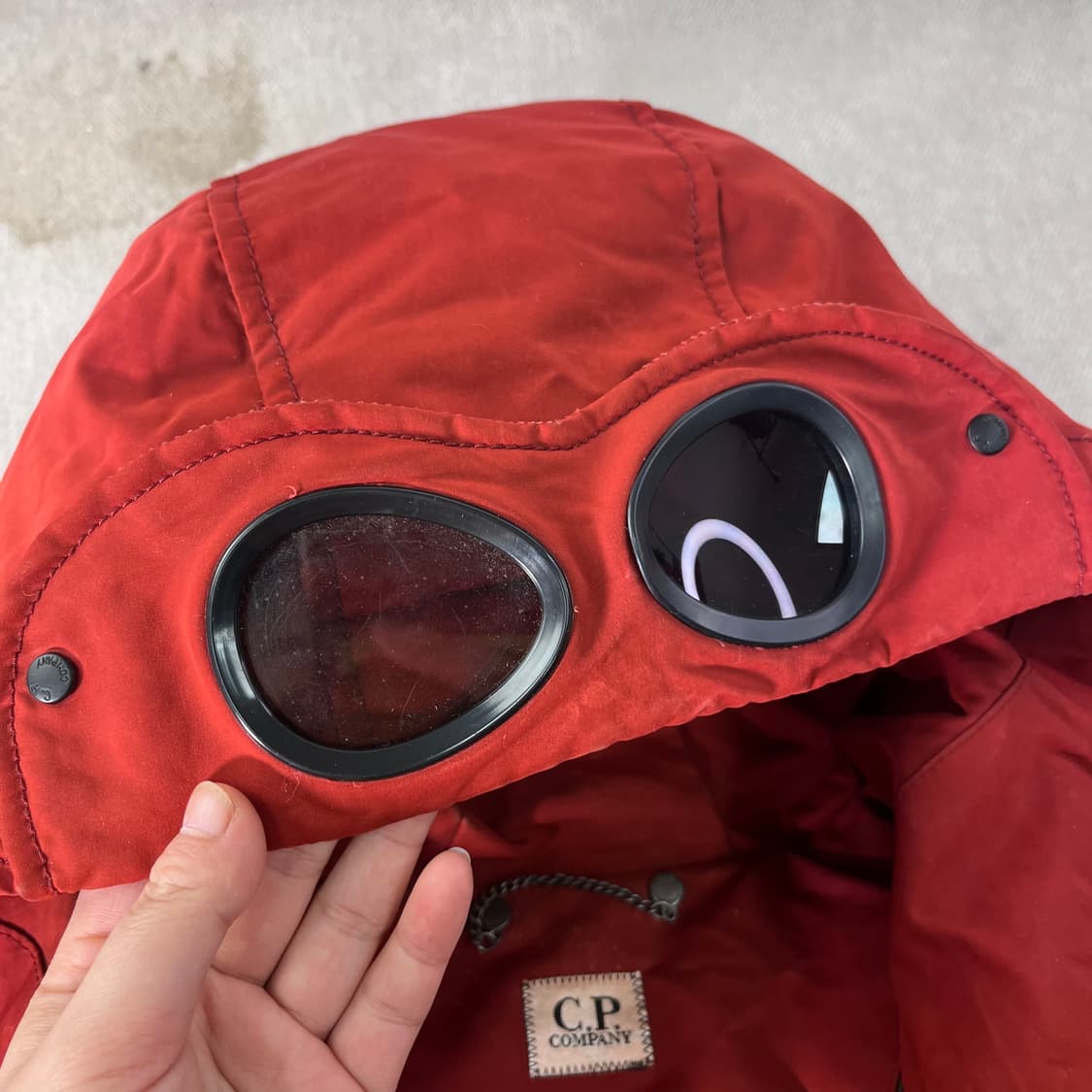 100 CP컴퍼니 14FW 고글 덕다운 패딩 상품이미지6