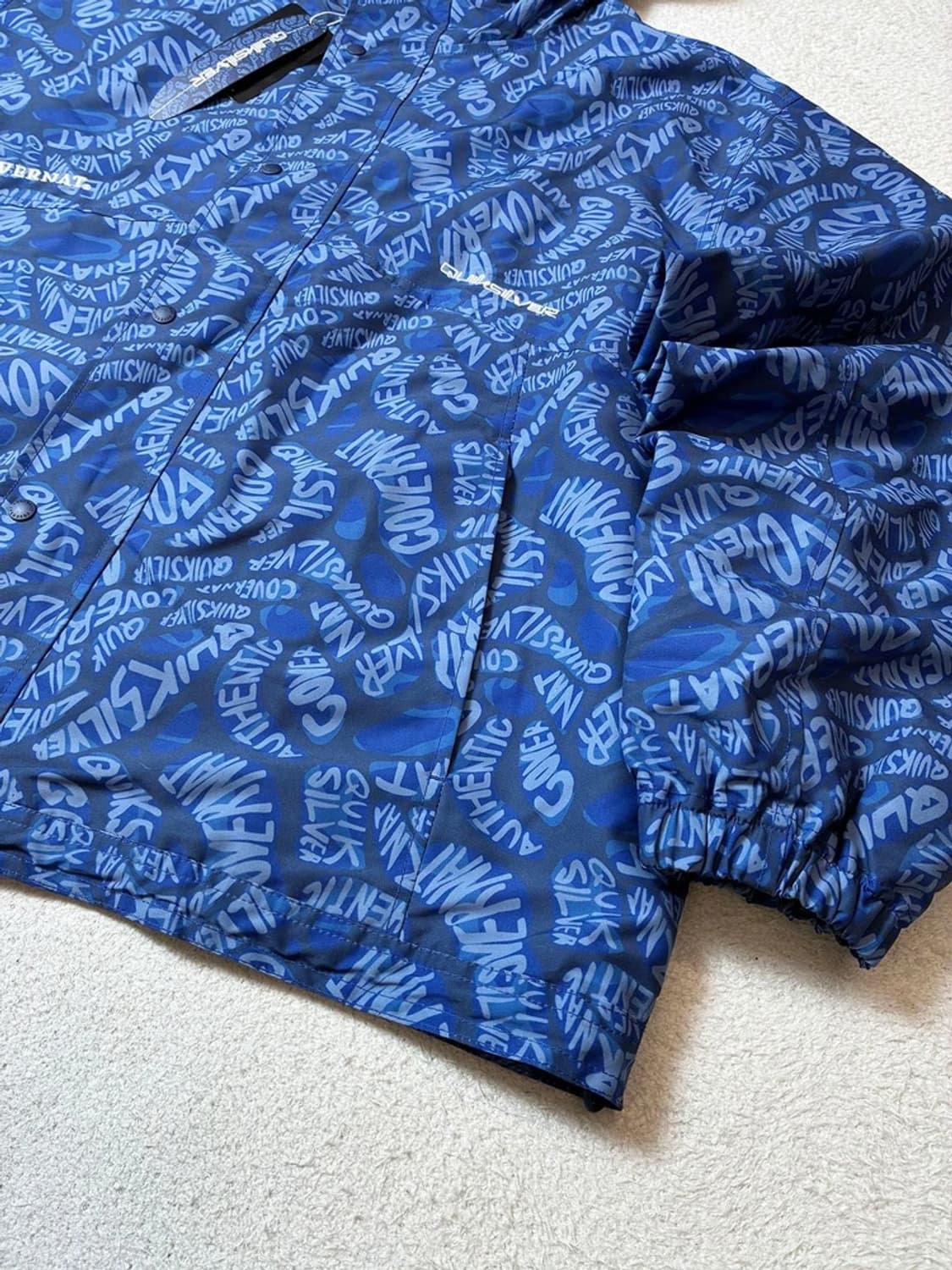 커버낫 X 퀵실버 21ss 서퍼 윈드 브레이커 재킷 PN7147 상품이미지5