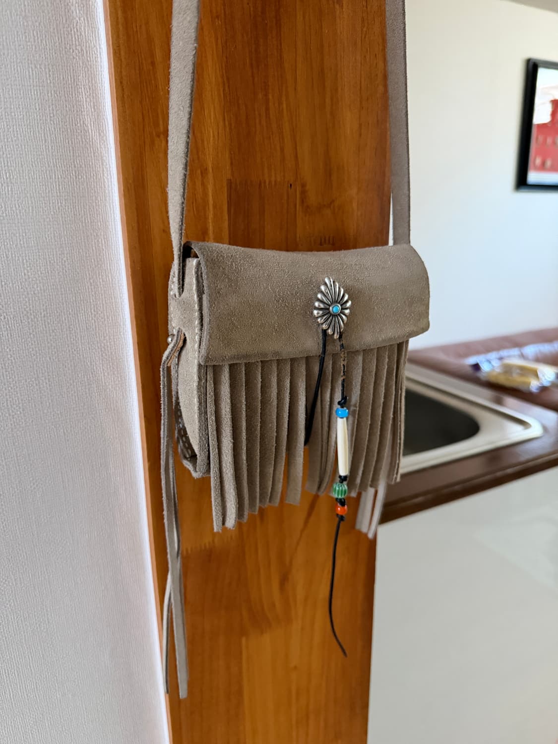 CAMATECLUB 라이트 태슬 백 샌드 베이지 (카마테클럽) 상품이미지4