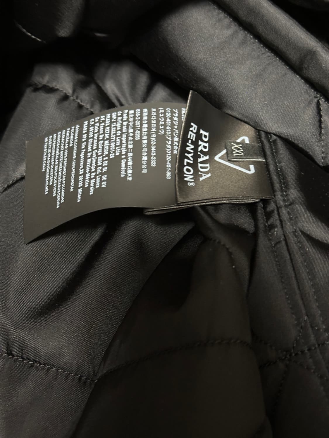 프라다 리나일론 아트 프린트 파카 상품이미지9