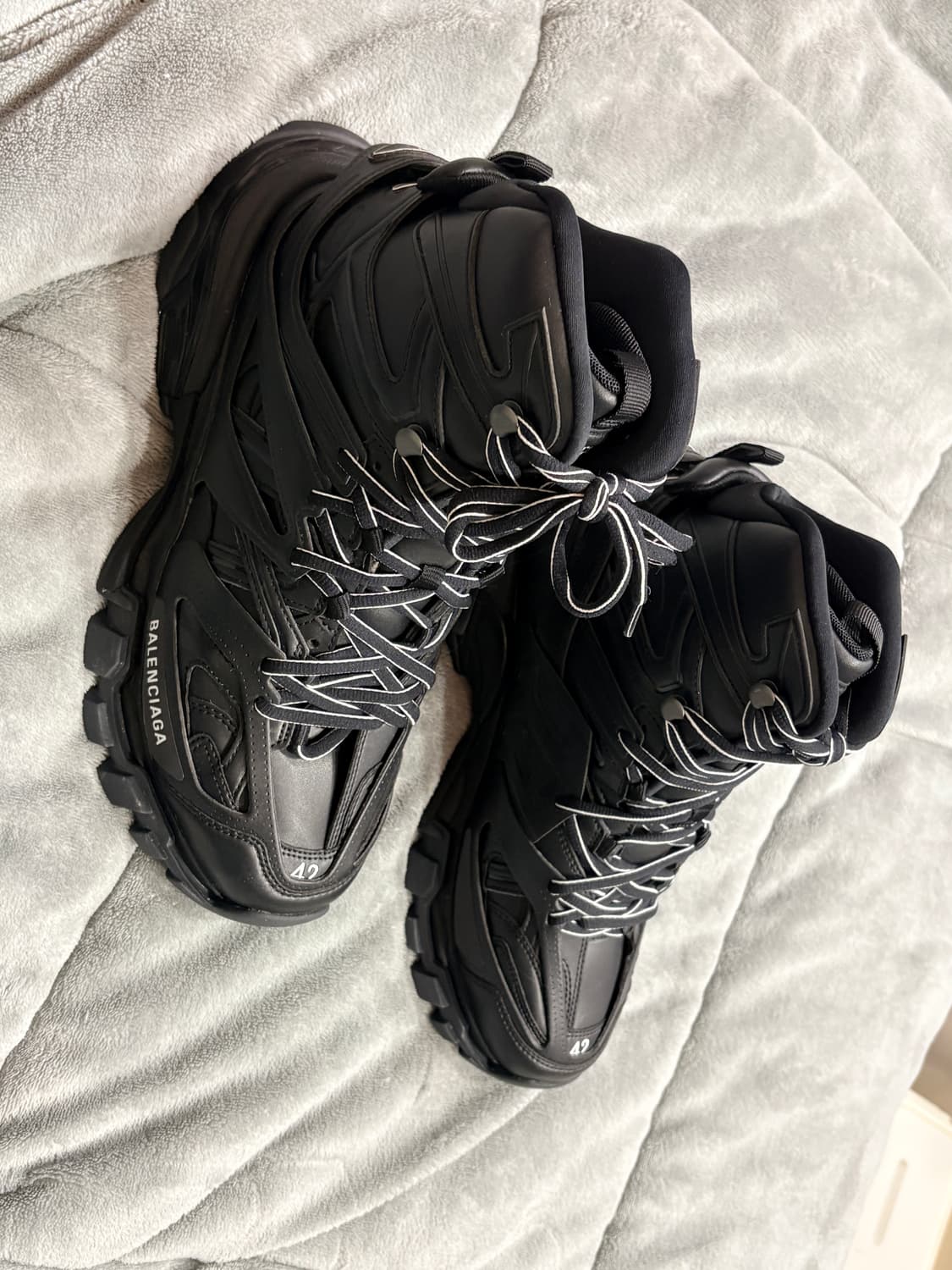 발렌시아가 트랙하이크 42사이즈 상품이미지3