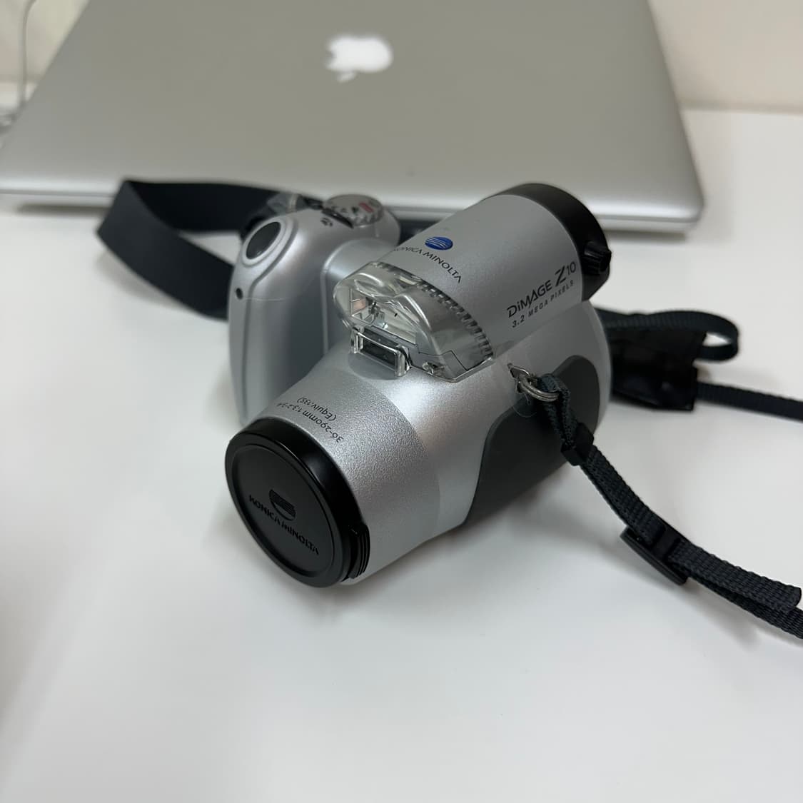 코니카 미놀타 디미지 z10 디지털 카메라 상품이미지1