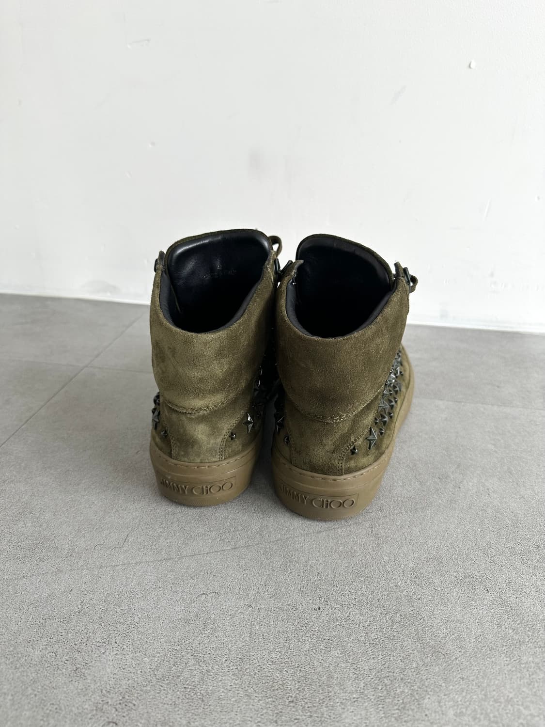 지미추 카키 스타 스터드 레더 하이탑 상품이미지4