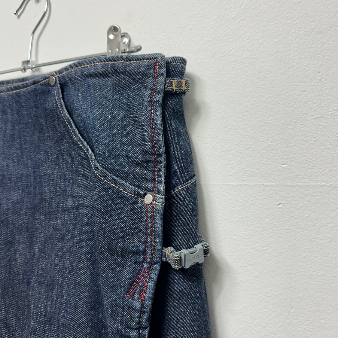 리바이스 엔진 랩스커트 상품이미지3