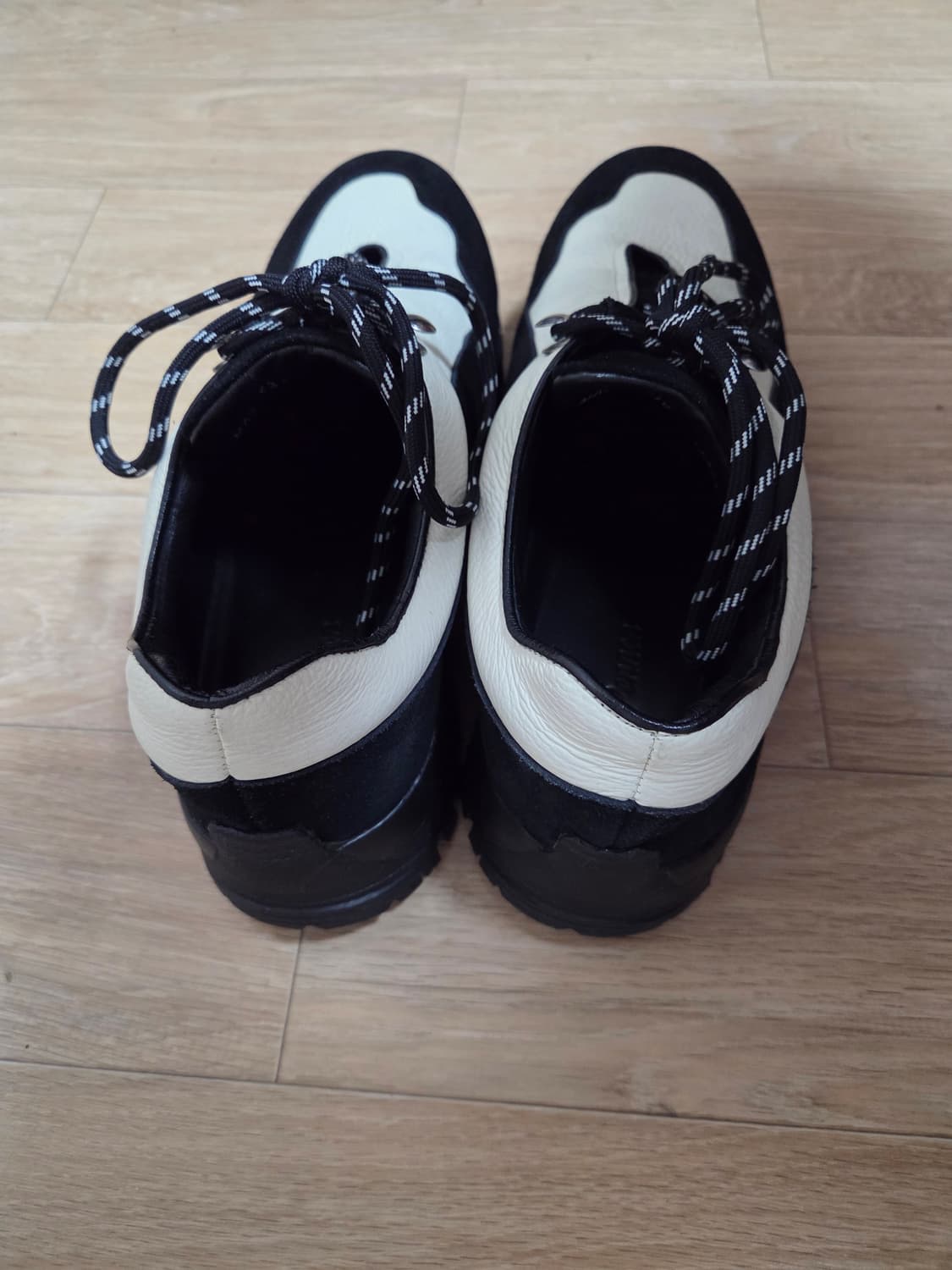 페넌 Dolores (Offwhite) 265 사이즈 상품이미지5