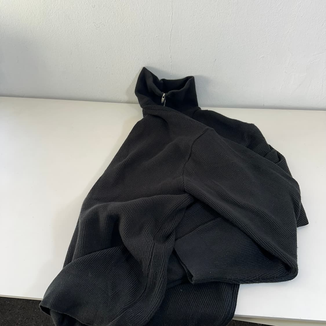 XL 드로우핏 블랙 오버핏 반집업니트 상품이미지6