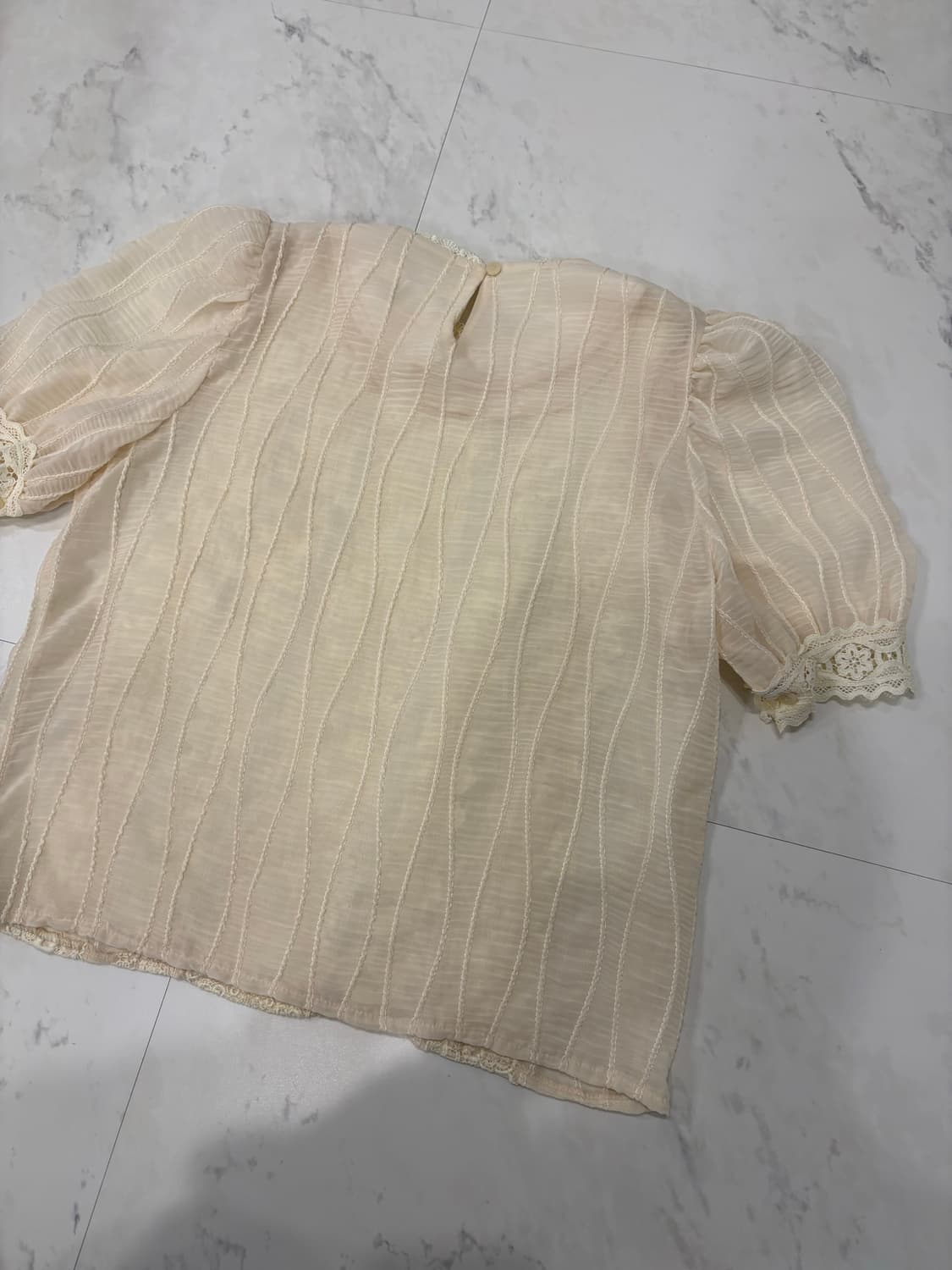 by flow lace blouse  상품이미지4