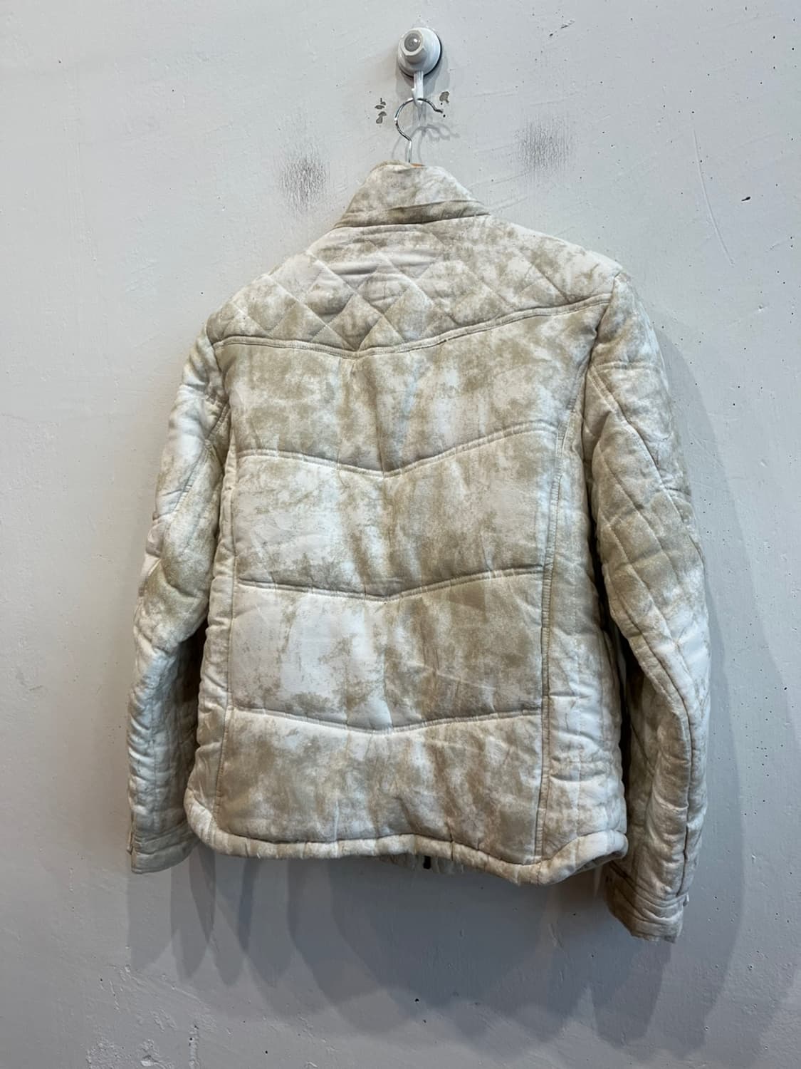 In the attic 블리치드 패디드 자켓 상품이미지2