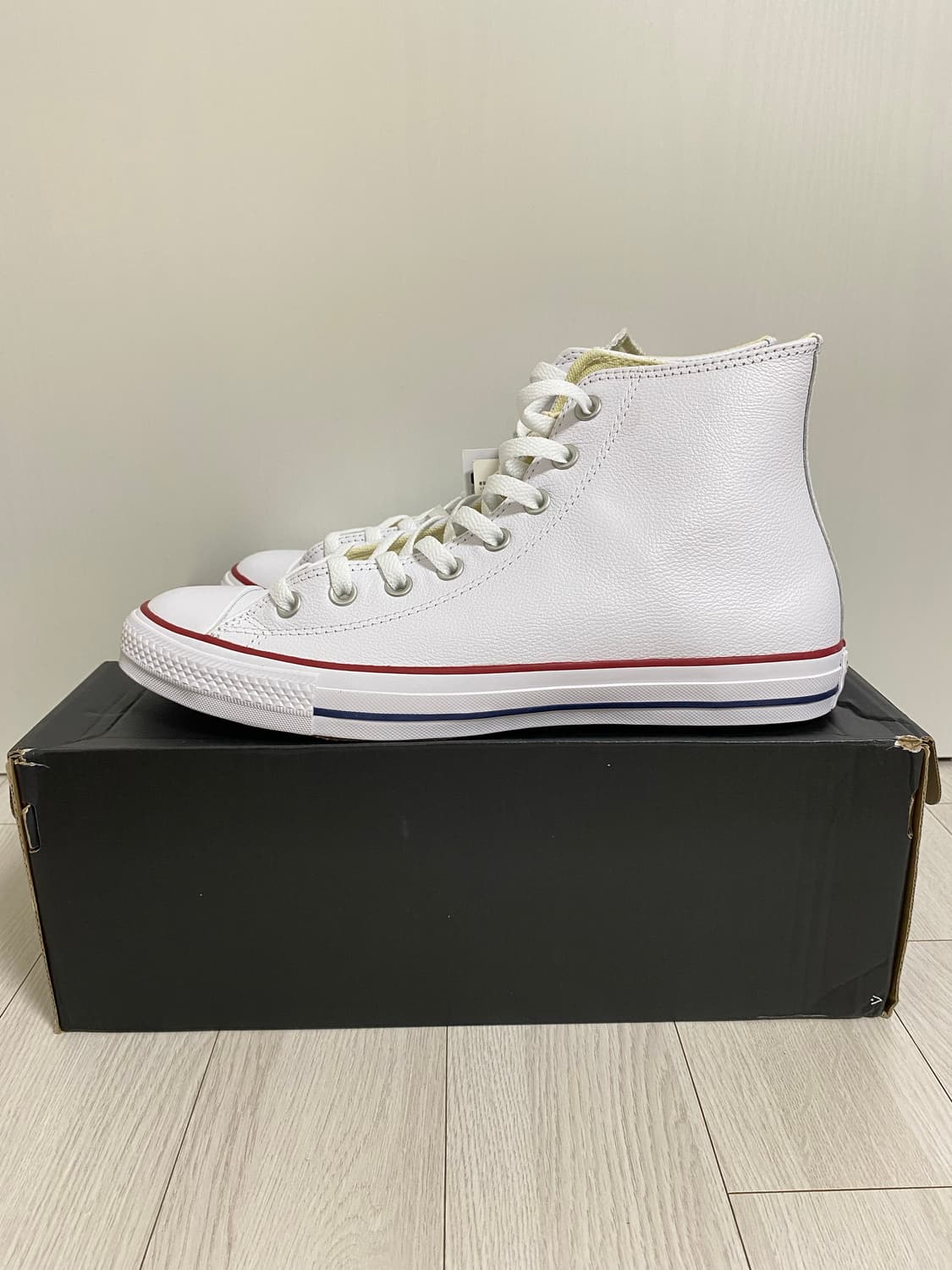 컨버스 척테일러 올스타 클래식 레더 화이트 상품이미지1