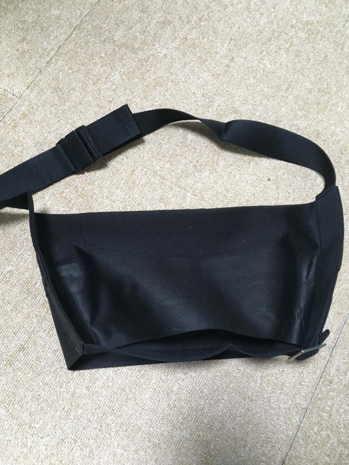 issey miyake 크로스 백 상품이미지2