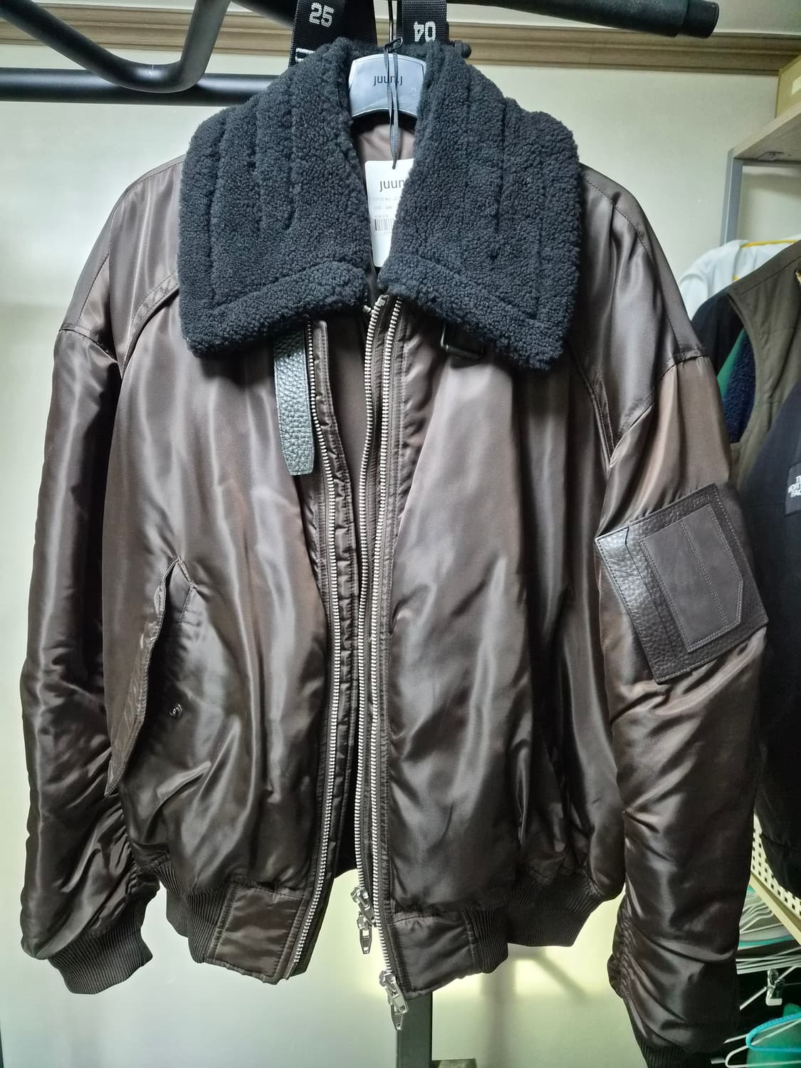 준지 juun.j 브라운 마원 무스탕(Ma-1 무스탕) 48 상품이미지2