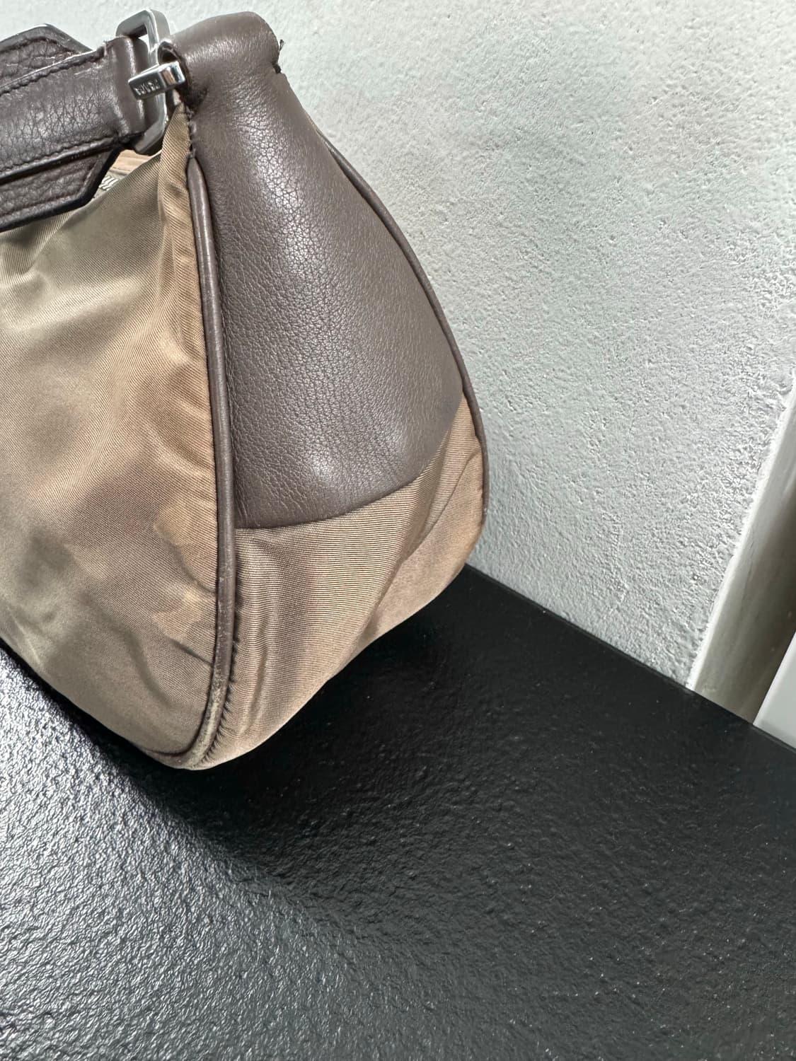 프라다 포코노 숄더백(정품) 상품이미지2