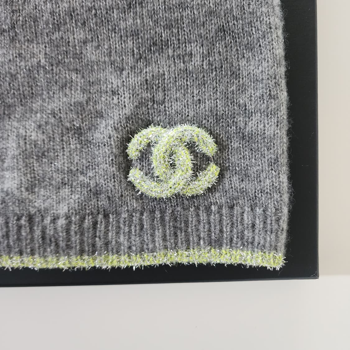 신품급 샤넬 CC로고 캐시미어 비니 멜란지 그레이 상품이미지2