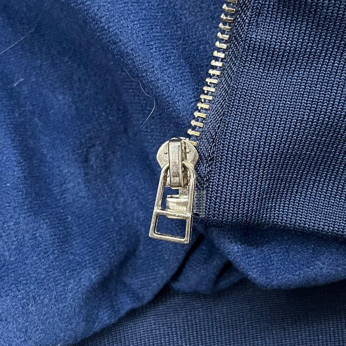 아디다스 네이비 경량 숏패딩  상품이미지7