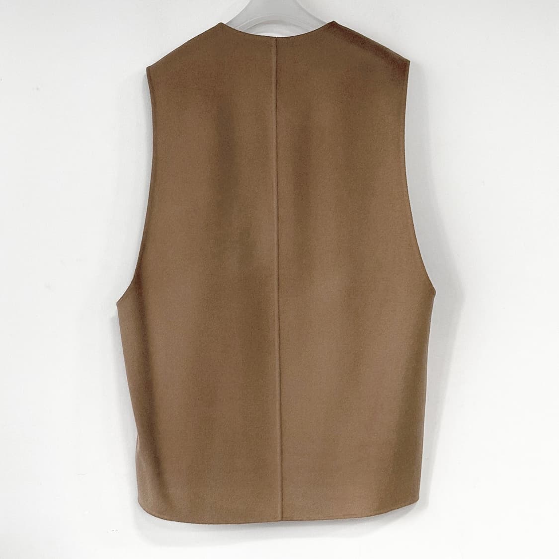 코스 COS 브이넥 슬리브리스 탑 상품이미지7