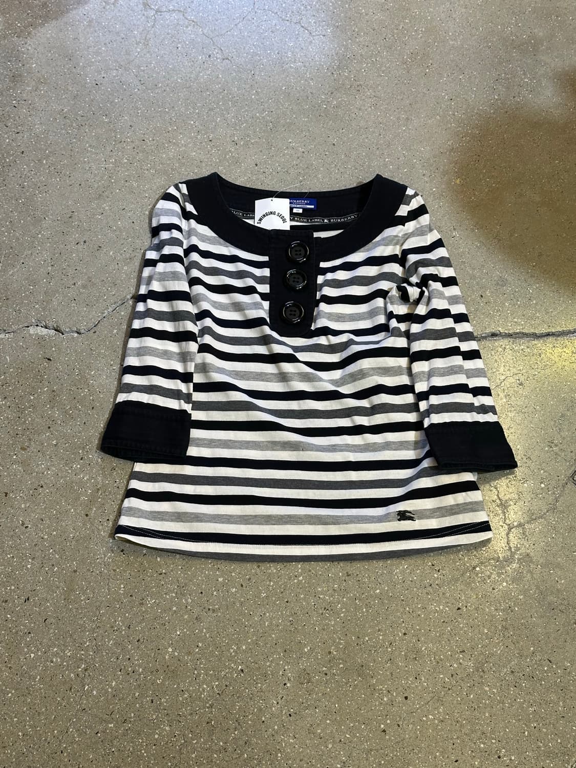 BURBERRY 버버리 블랙 스트라이프 롱슬리브 상품이미지3