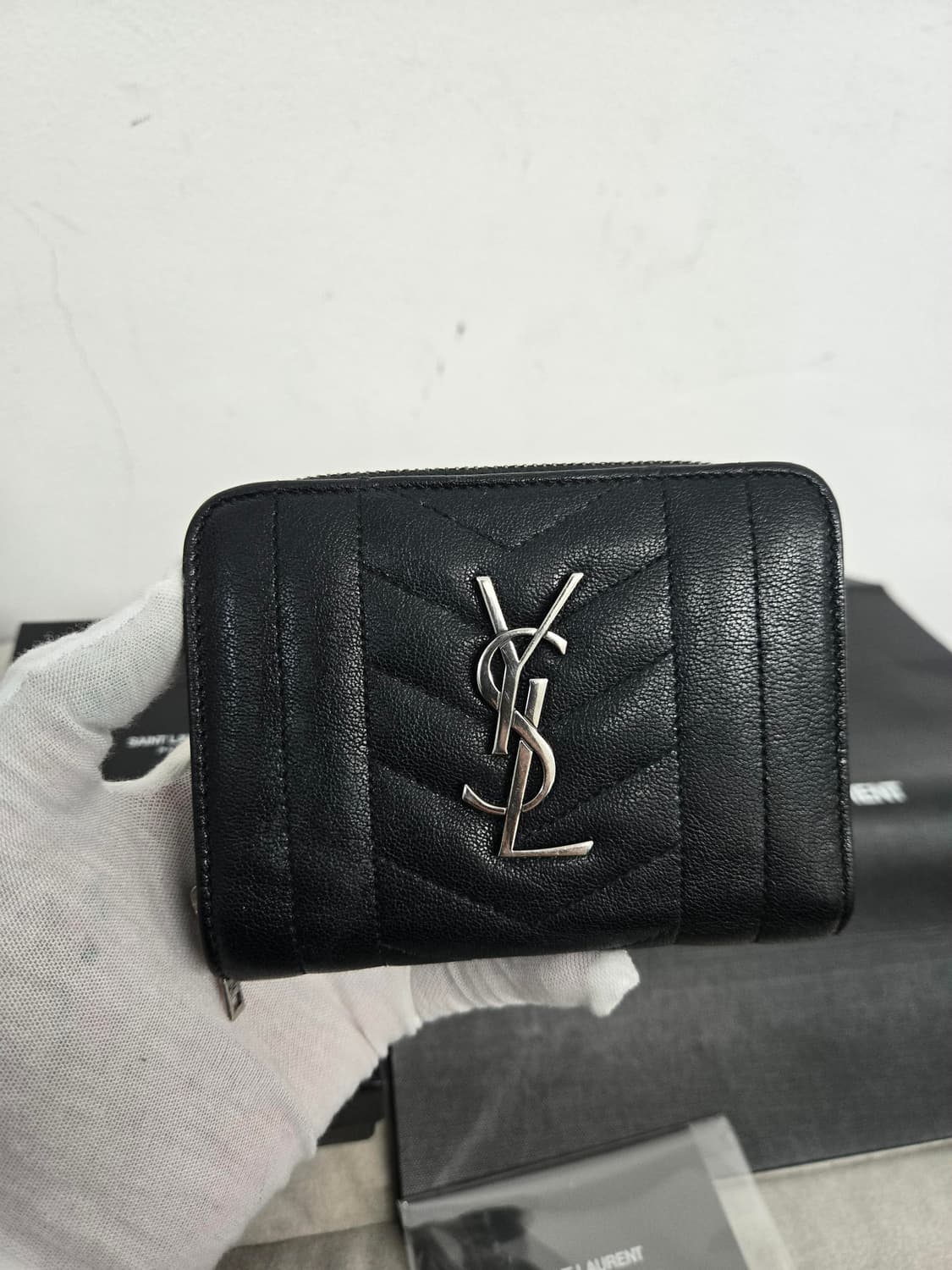 [보증서 정품] 입생로랑 지퍼어라운드 중지갑 상품이미지5