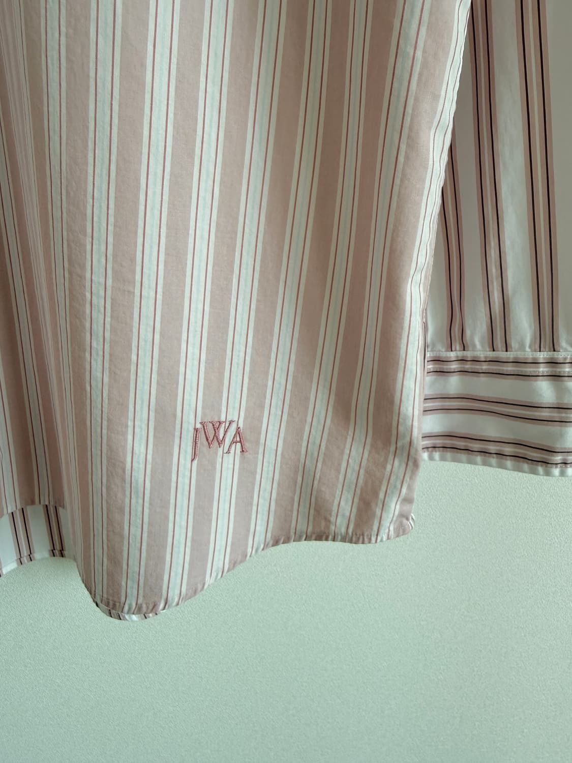 UNIQLO X JWANDERSON 핀스트라이프 셔츠 상품이미지4