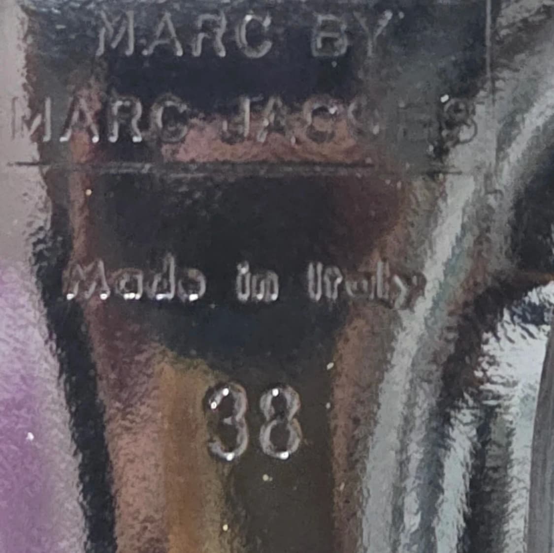 Marc jacobs 마크바이마크제이콥스 블랙 레더 버튼 힐 38 상품이미지4