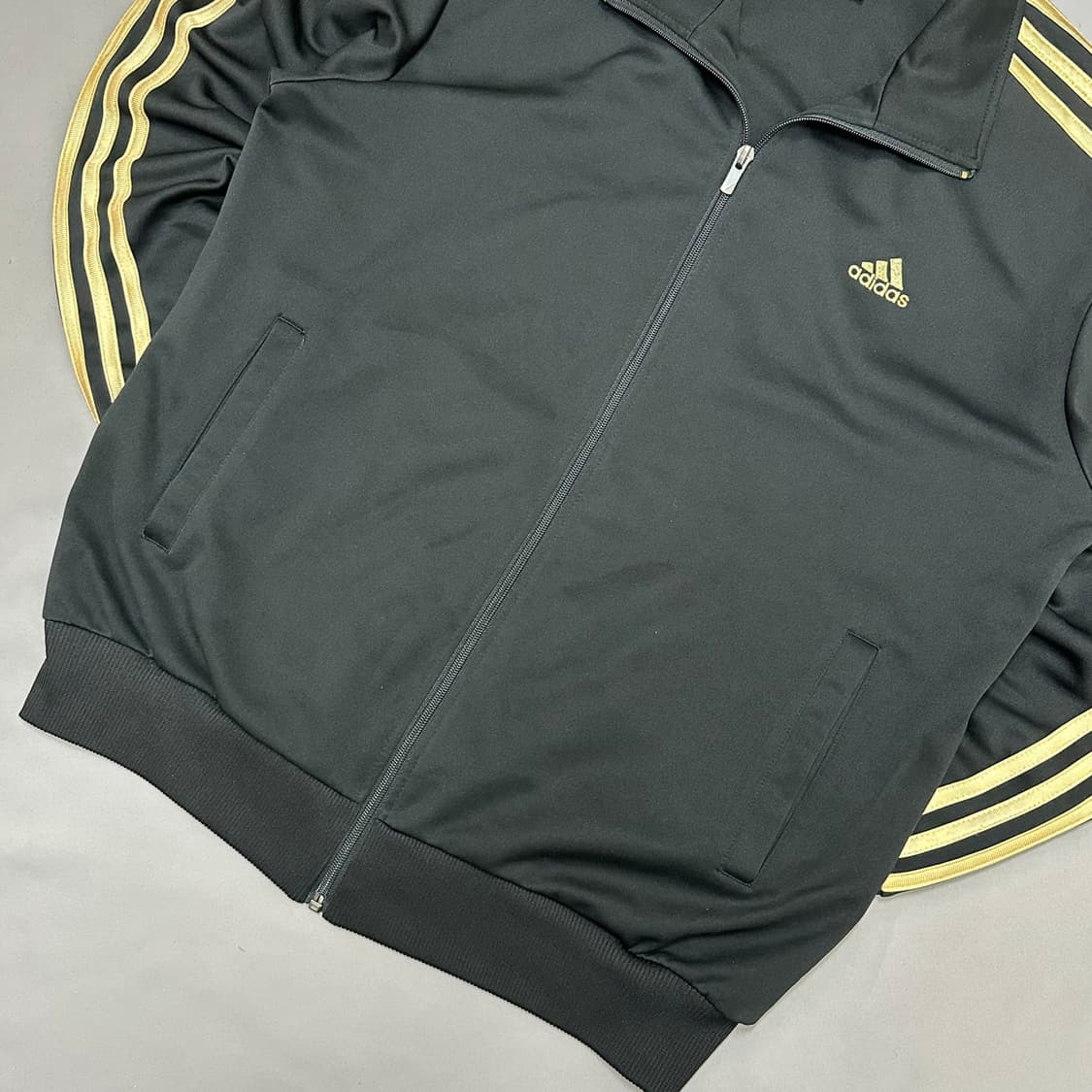 아디다스 00s Y2K올드스쿨 골드 져지 100 상품이미지5