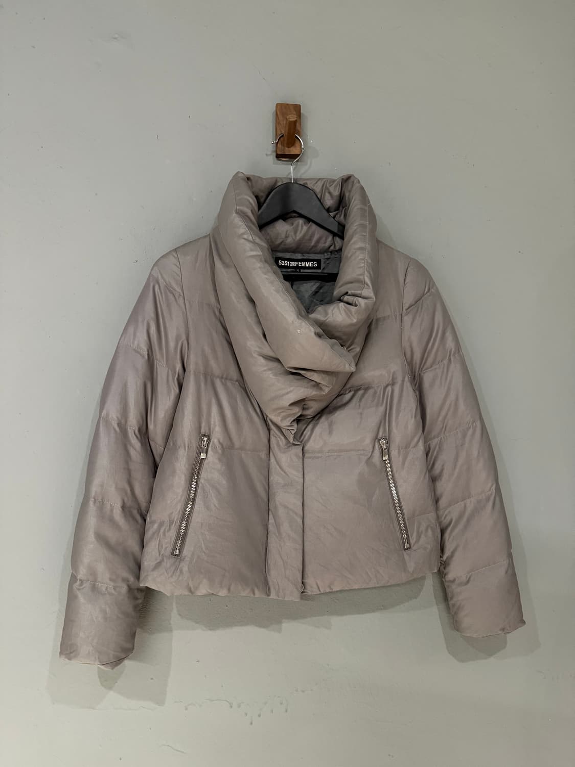 5351 POUR LES FEMMES drape padding 상품이미지5