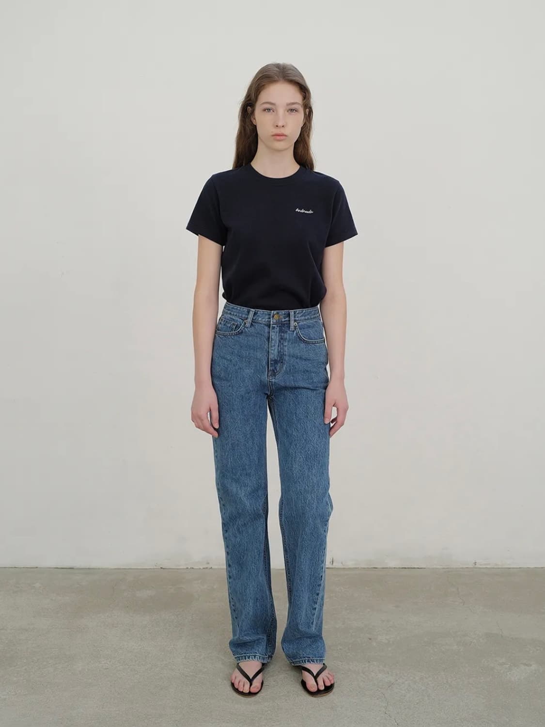 앤니즈 Essential peach half tee (navy) 상품이미지3