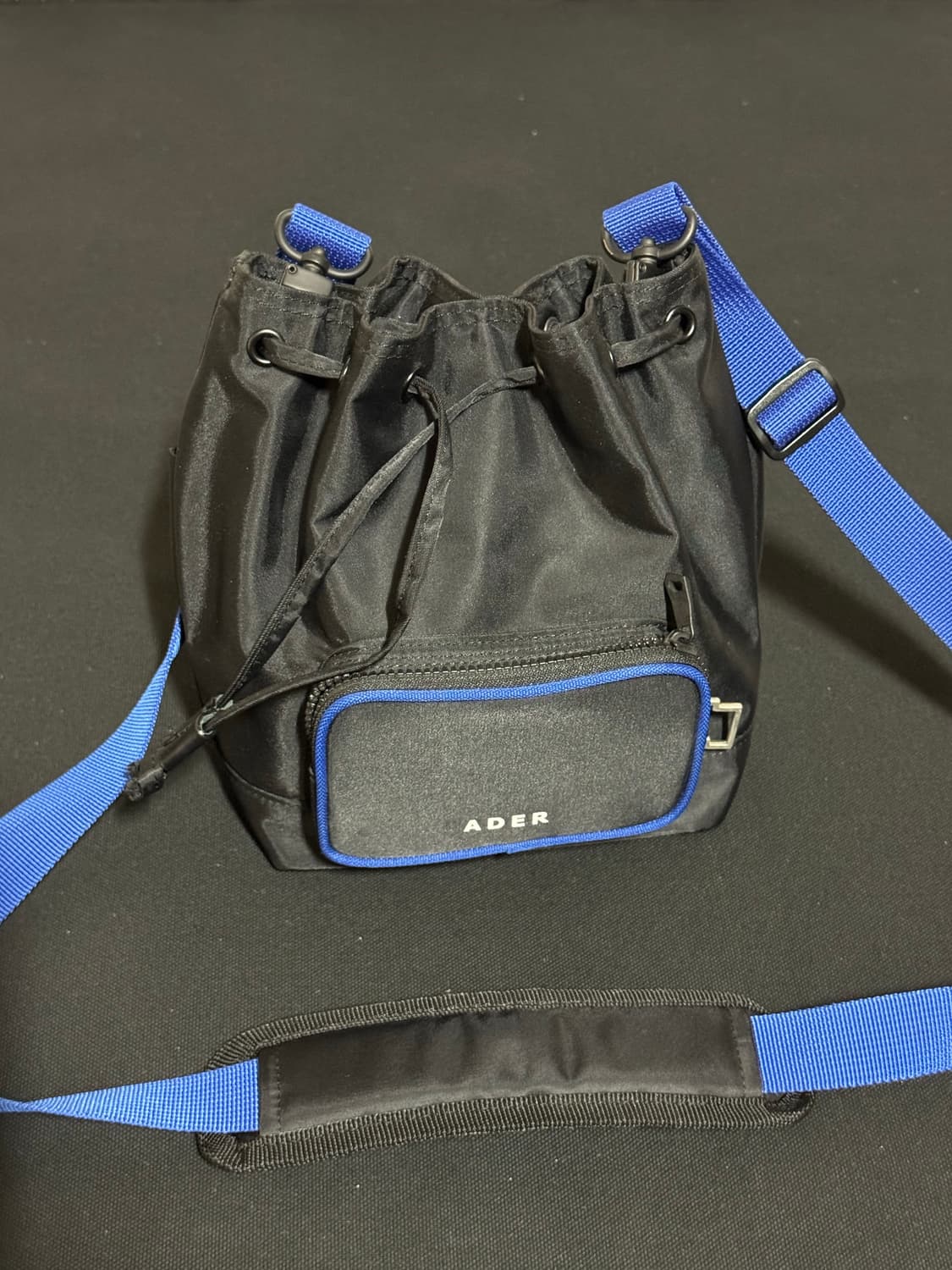 아더에러 피넛 백 상품이미지3