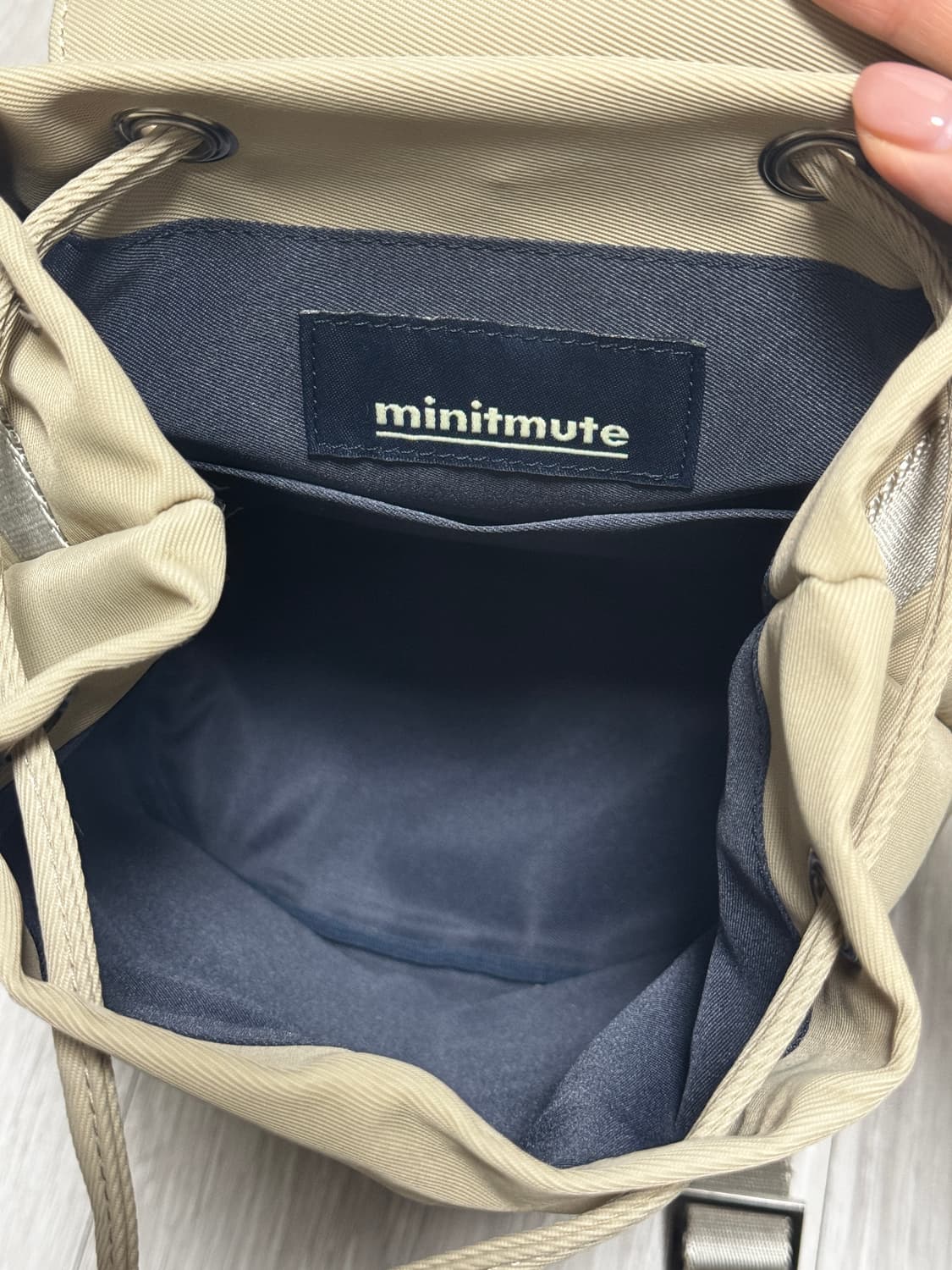 미닛뮤트 클로 백팩 모카 베이지 상품이미지3