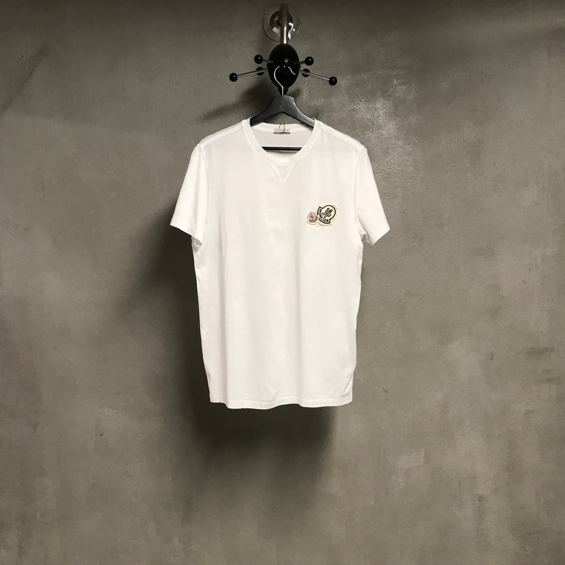 몽클레어 화이트 반팔 티셔츠 M 상품이미지1
