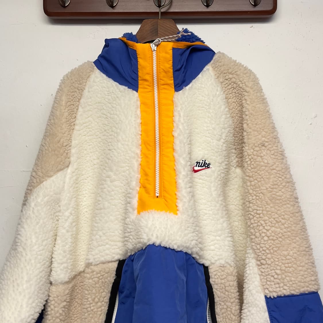나이키 쉐르파 아노락 화이트 자켓  상품이미지3