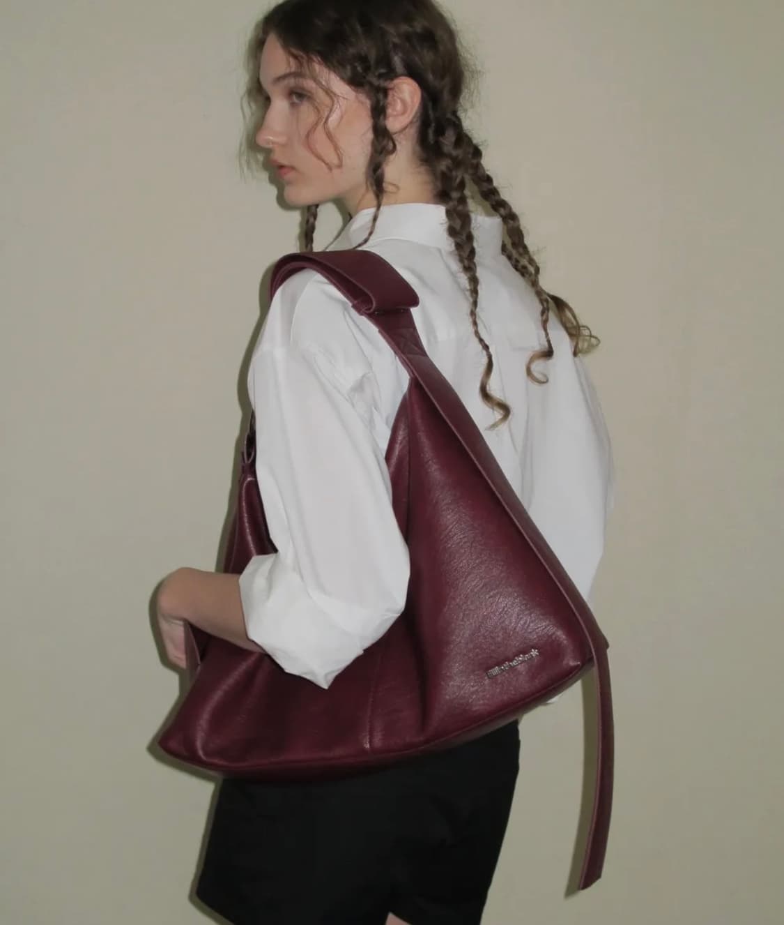필인더블랭크 D. Wide Strap Bag 와인 상품이미지2