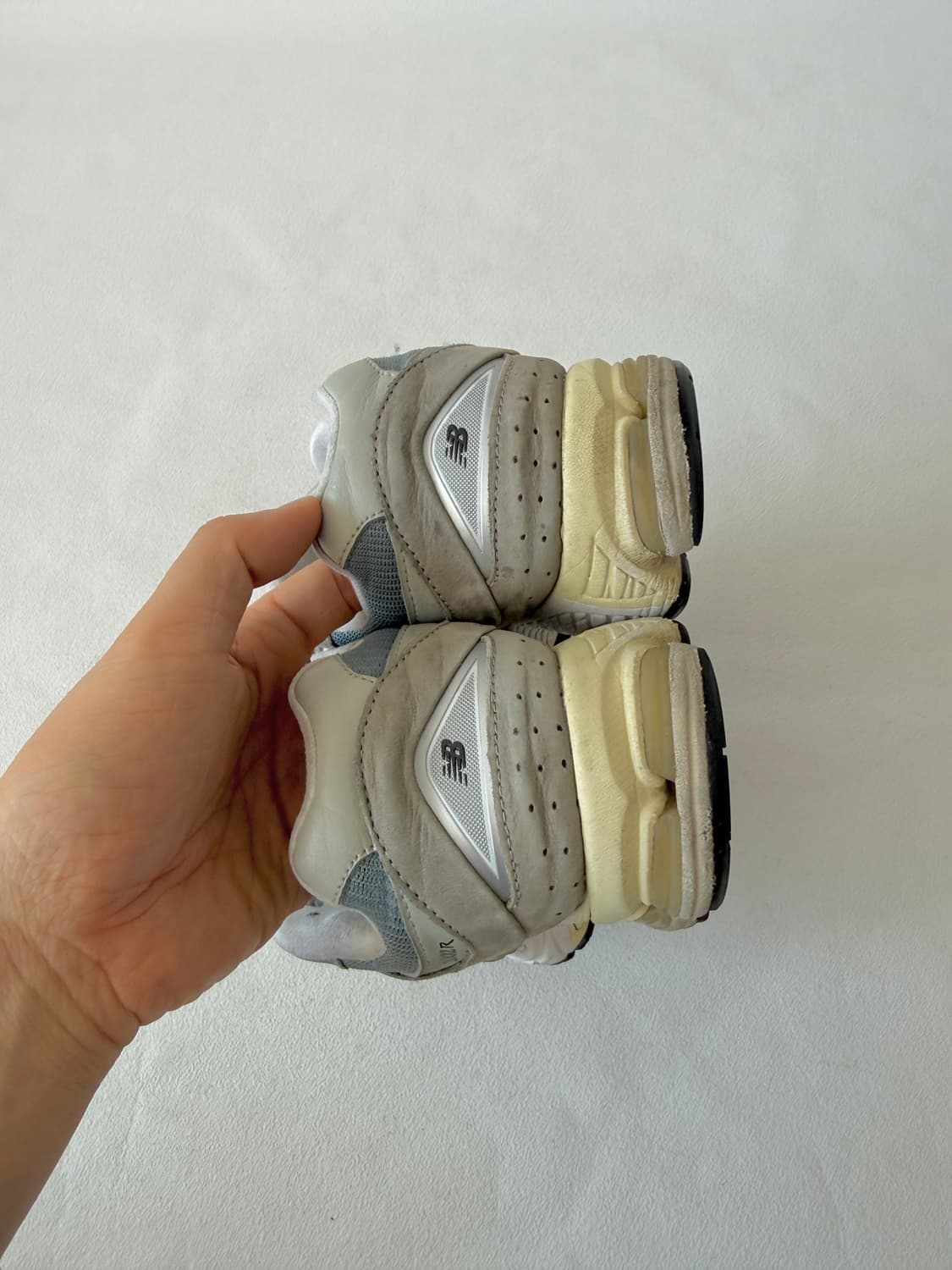 [260]뉴발란스(new balance) 2002R(뒷꿈치 사용감 확인) 상품이미지7