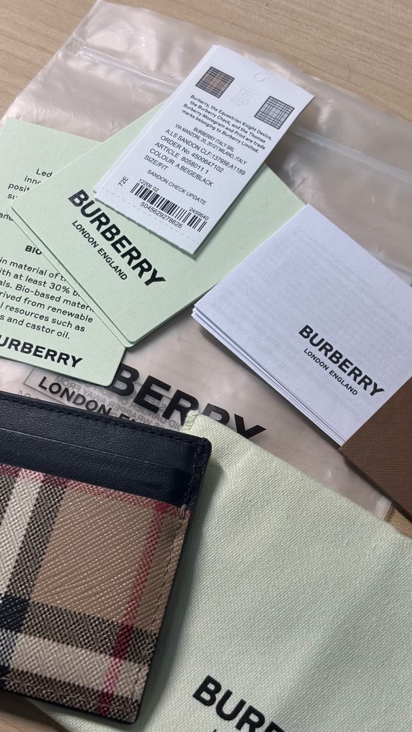 버버리 카드지갑 상품이미지1