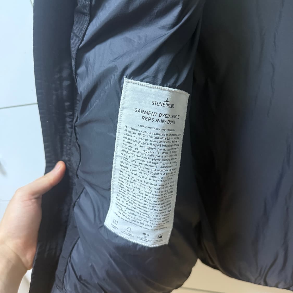 스톤아일랜드 크링클랩스 후드 숏패딩 백화점판
XL사이즈  상품이미지4