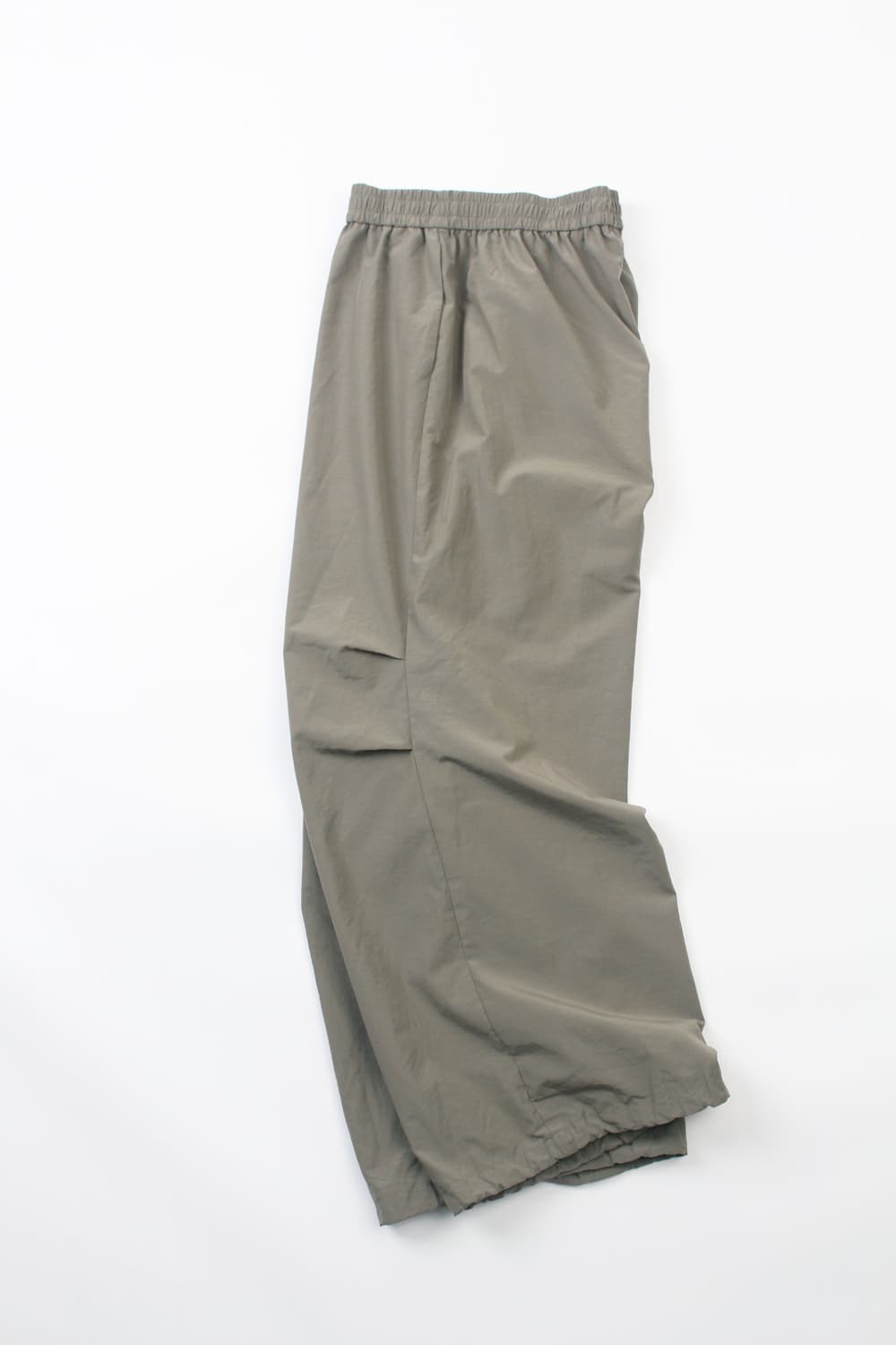 URBAN REVIVO Poly Wide Pants  상품이미지9