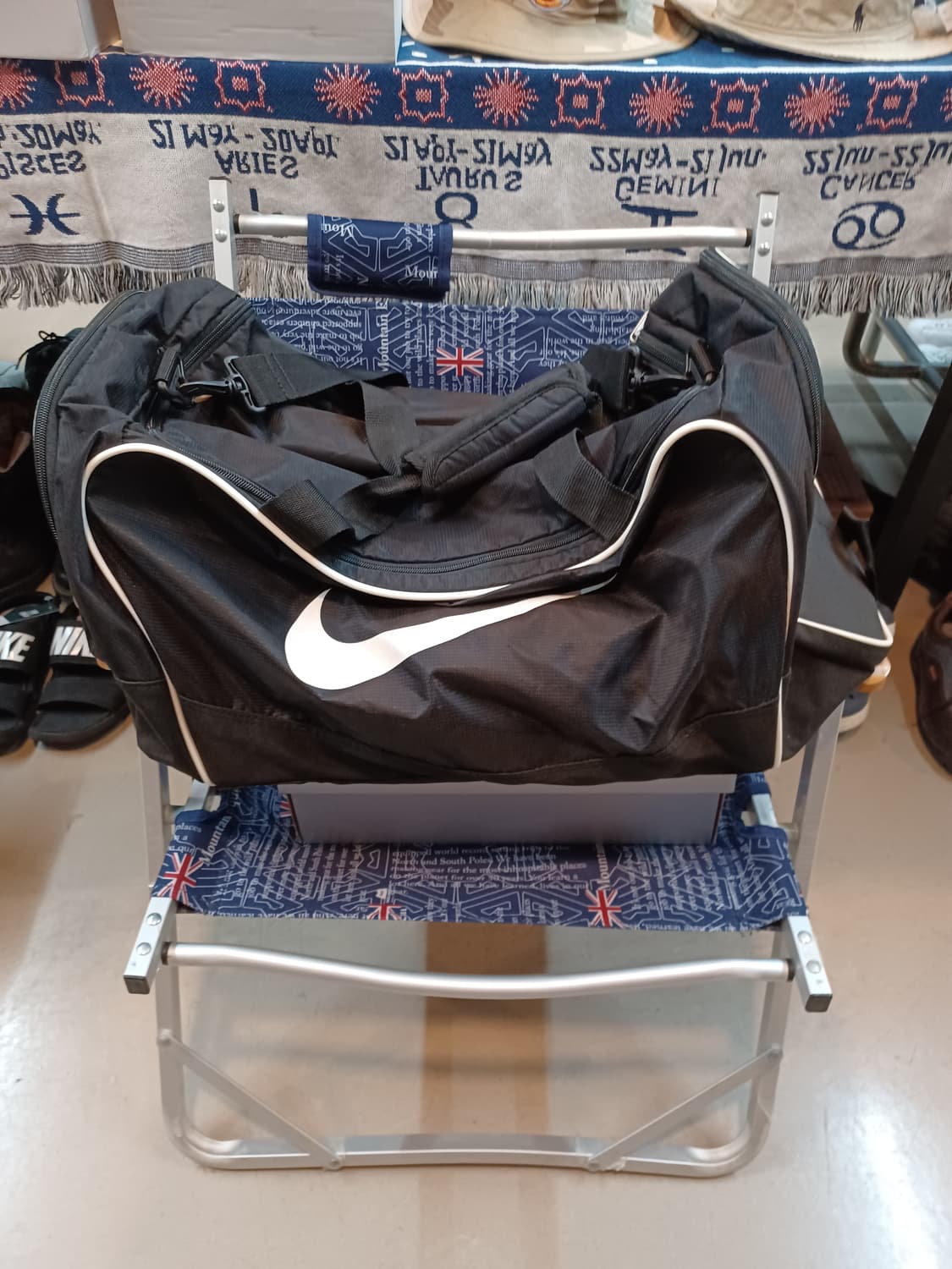 나이키 스포츠백 검흰 상품이미지1