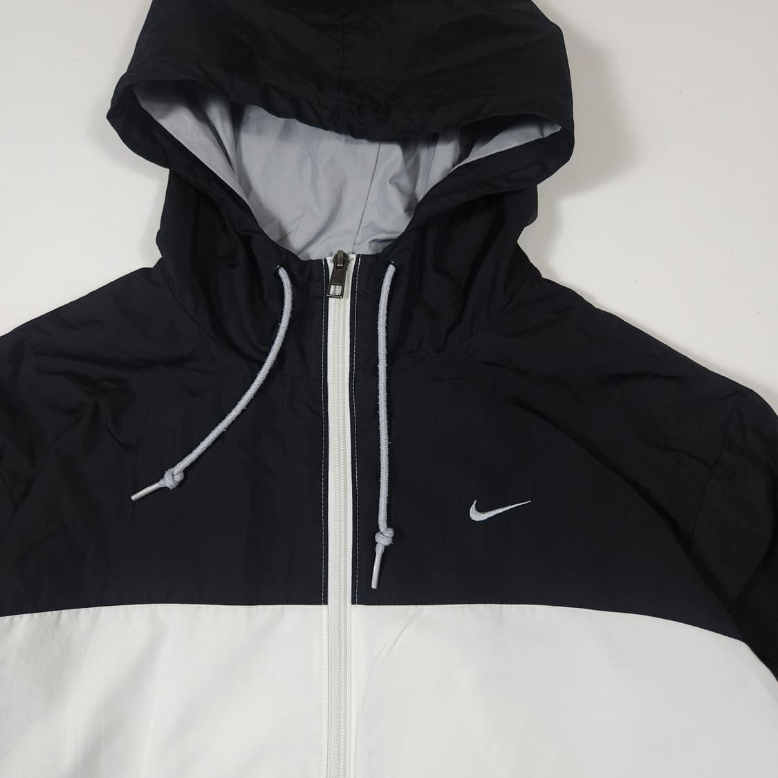 나이키 스우시 배색 바람막이  상품이미지2