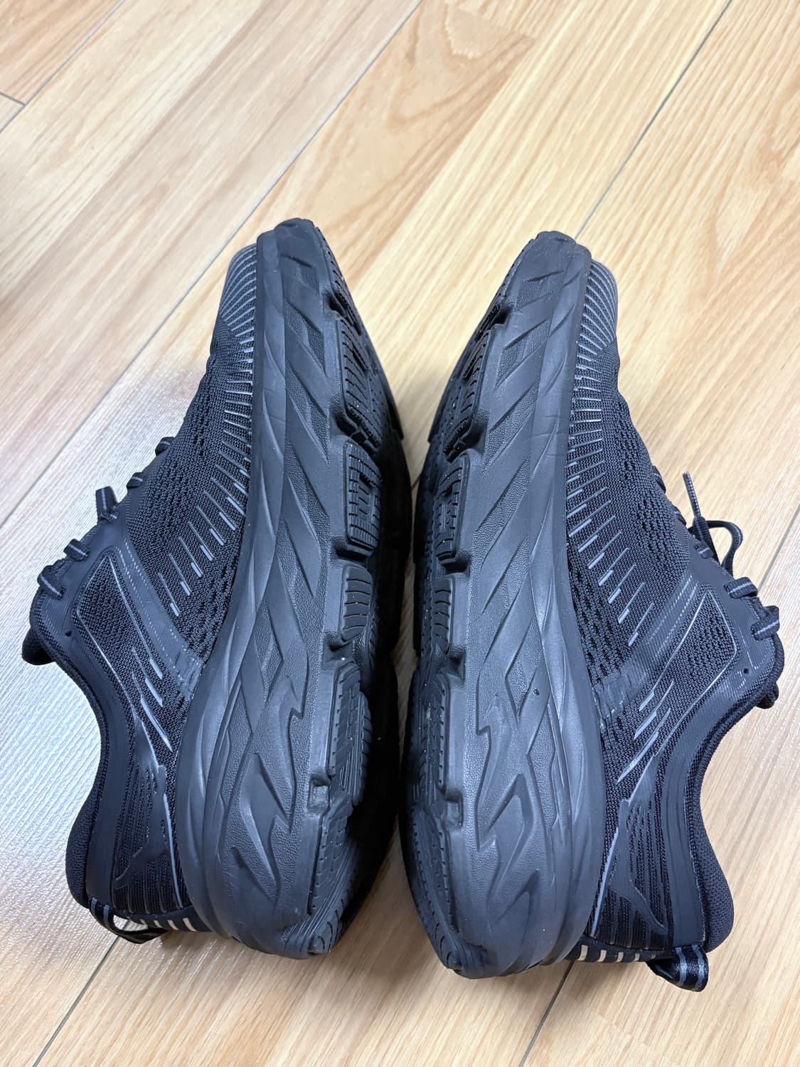 호카 오네오네 본디 7 맨 와이드 팔아요 (260사이즈) 상품이미지4