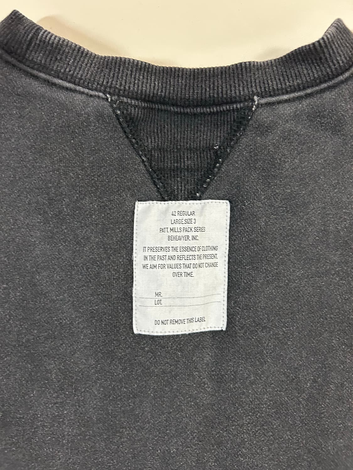 비헤비어 gym 스웻셔츠 faded black 3사이즈 상품이미지3