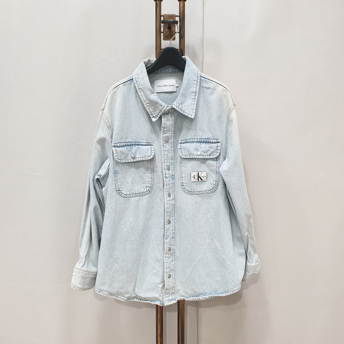 캘빈클라인 여성 블리치 데님 셔츠 자켓 S 상품이미지1