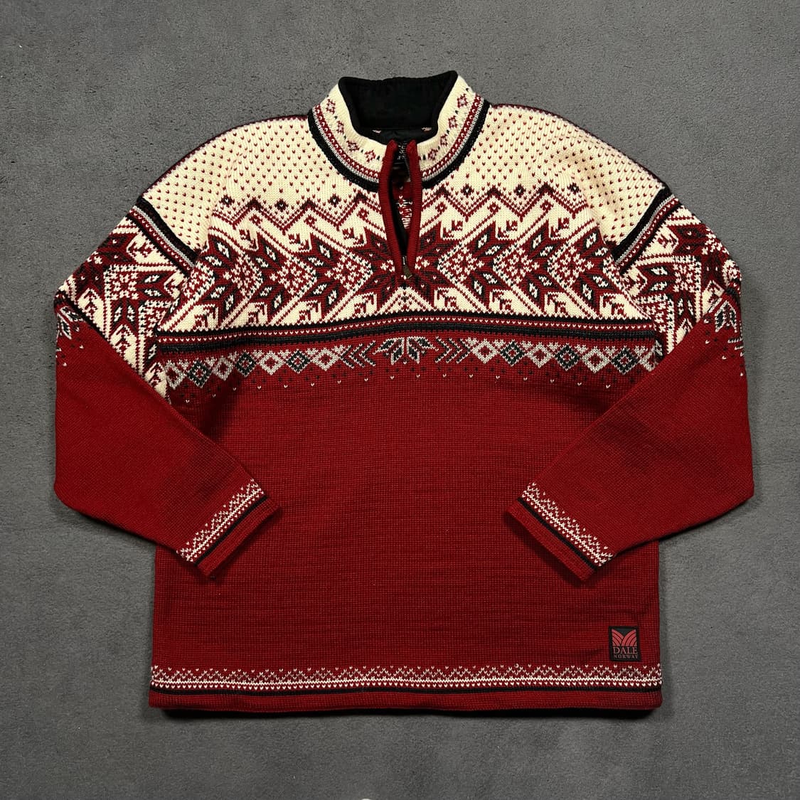 DALE OF NORWAY 데일 오브 노르웨이 노르딕 하프집업 니트 상품이미지1