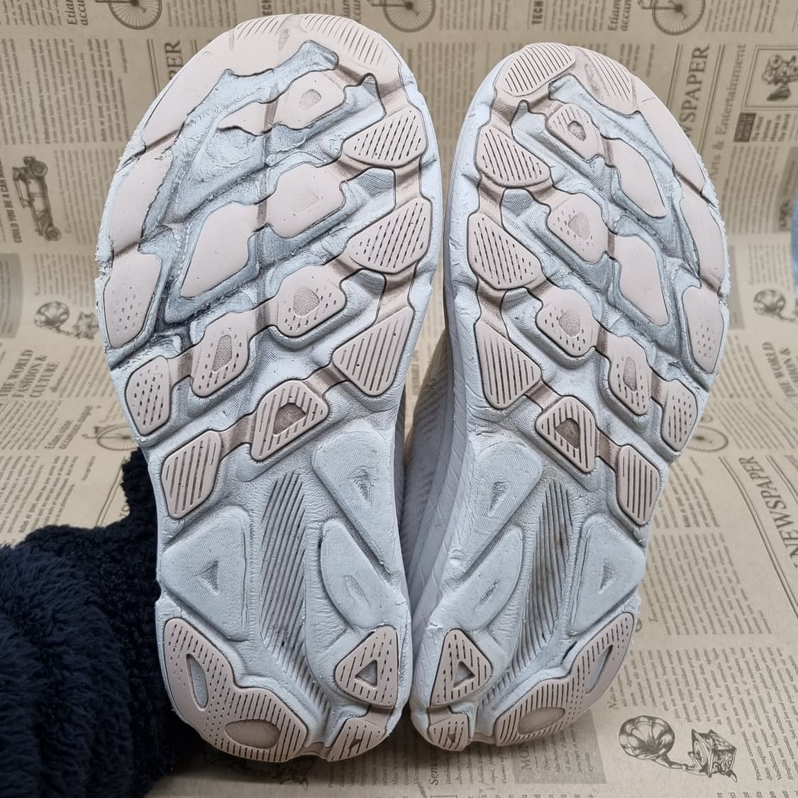 호카 클리프톤9 남성런닝화 275 상품이미지3